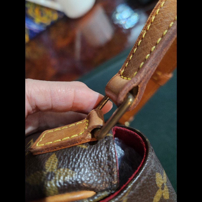 LV鈴鼓包 可愛小巧  造型可愛 原價6萬多-13