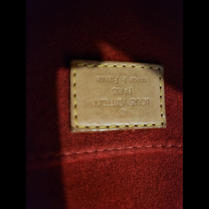 LV鈴鼓包 可愛小巧  造型可愛 原價6萬多-15