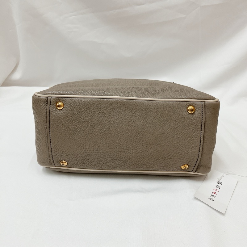 莉亞精品♡Miumiu 大象灰托特 二手-9