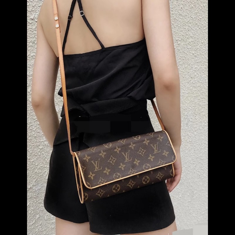 莉亞精品♡LV 經典老花信封包 二手美品-2