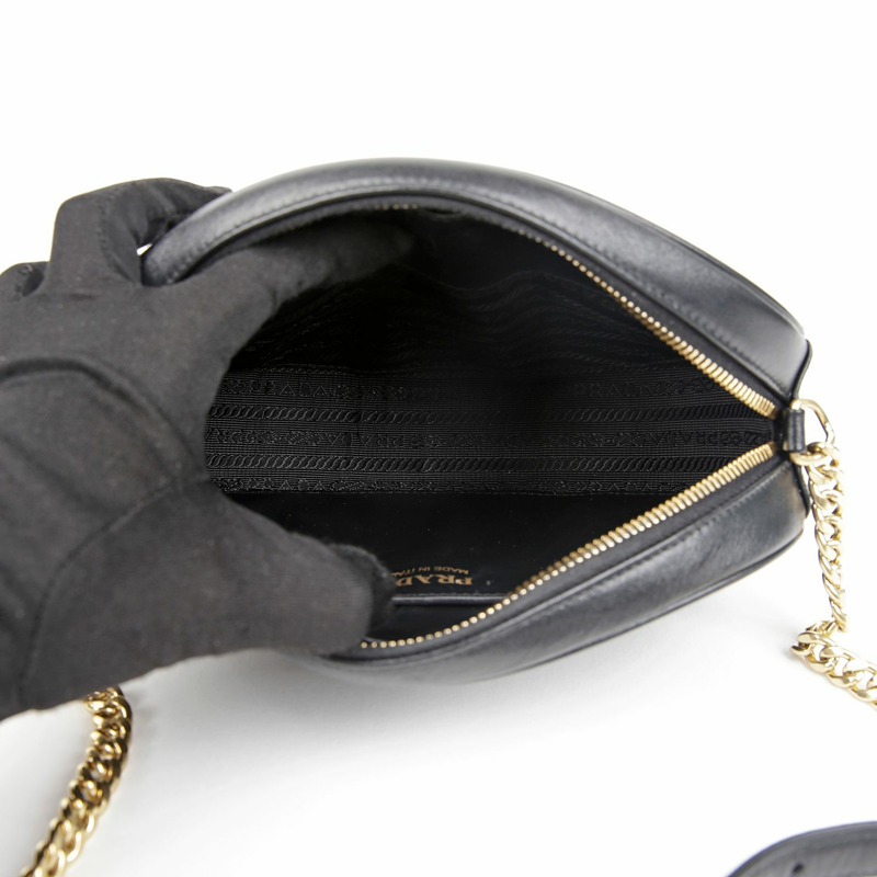 PRADA 1BH131 圖示圓形單肩斜背包-7