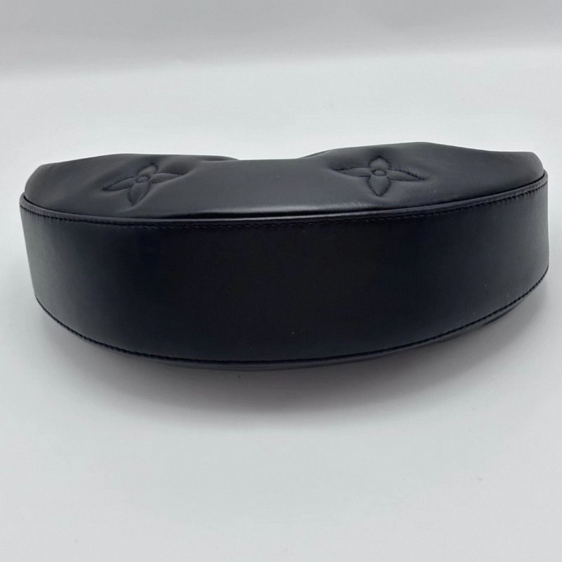 LV OVER THEMOON 全皮黑色月亮包 25*16*7 98新配件盒子塵袋購證吊牌-5