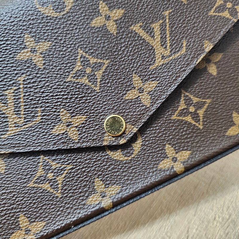 [ 超甜出品況優❣️把握] LV老花金釦 Pochette三合一斜背鏈包-6