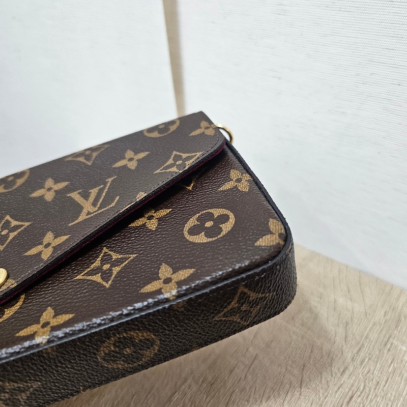 [ 超甜出品況優❣️把握] LV老花金釦 Pochette三合一斜背鏈包-7