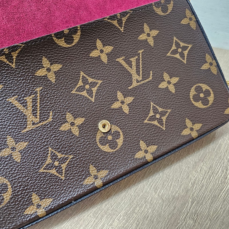 [ 超甜出品況優❣️把握] LV老花金釦 Pochette三合一斜背鏈包-22