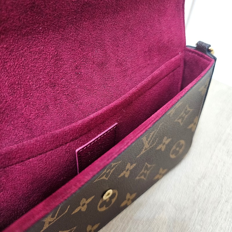 [ 超甜出品況優❣️把握] LV老花金釦 Pochette三合一斜背鏈包-24