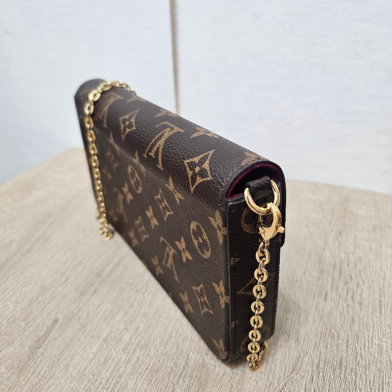 [ 超甜出品況優❣️把握] LV老花金釦 Pochette三合一斜背鏈包-28
