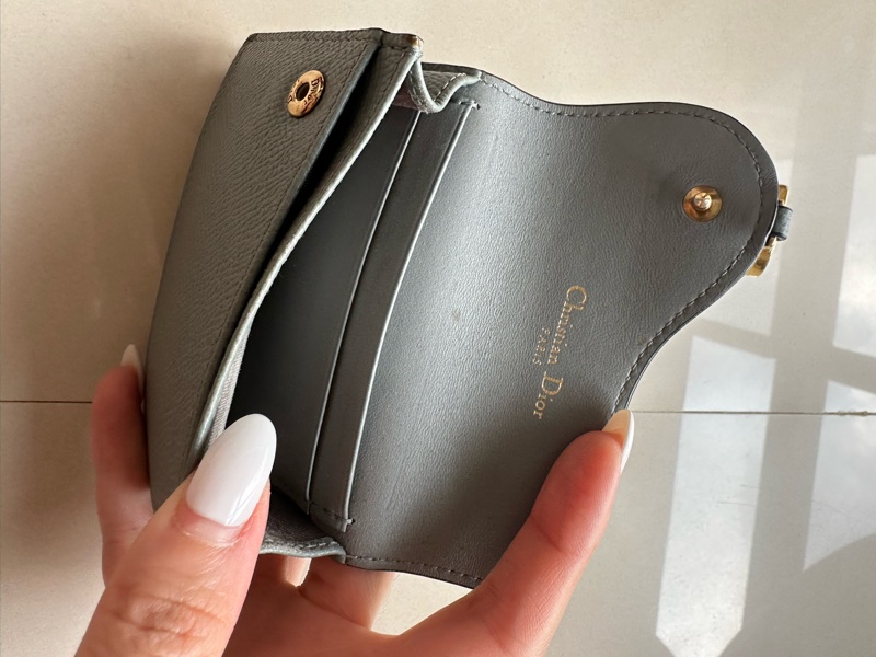 Dior灰色零錢包-3