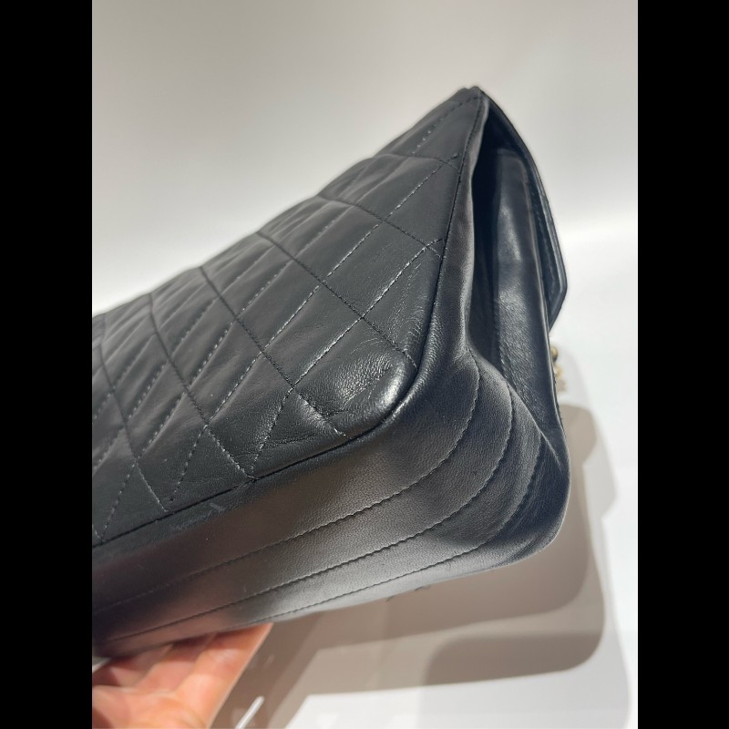 Chanel 黑金月半CF 黑色菱格紋肩背包-20