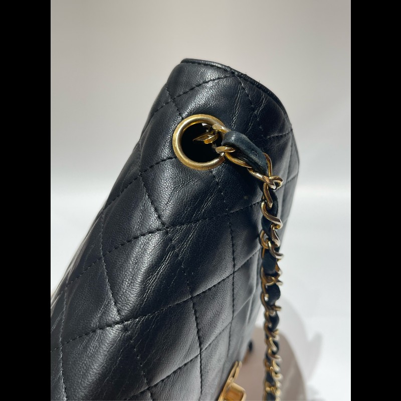 Chanel 黑金月半CF 黑色菱格紋肩背包-22