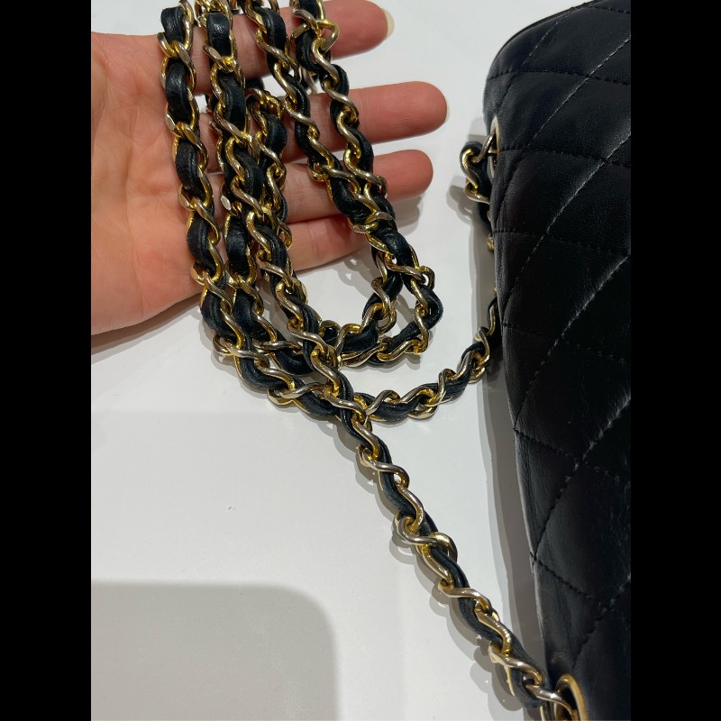 Chanel 黑金月半CF 黑色菱格紋肩背包-23