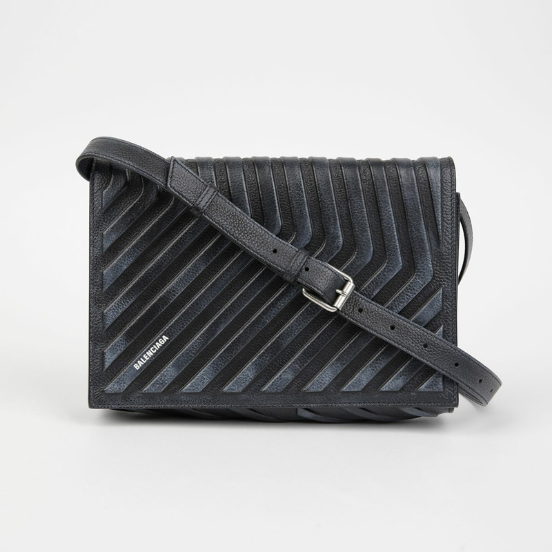 BALENCIAGA 汽車掛帶單肩斜背包 679465-1