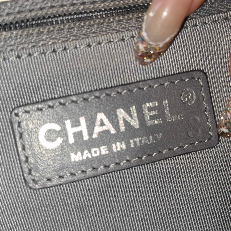 Chanel 翻蓋包銀色斜紋 中號 底長28cm-11