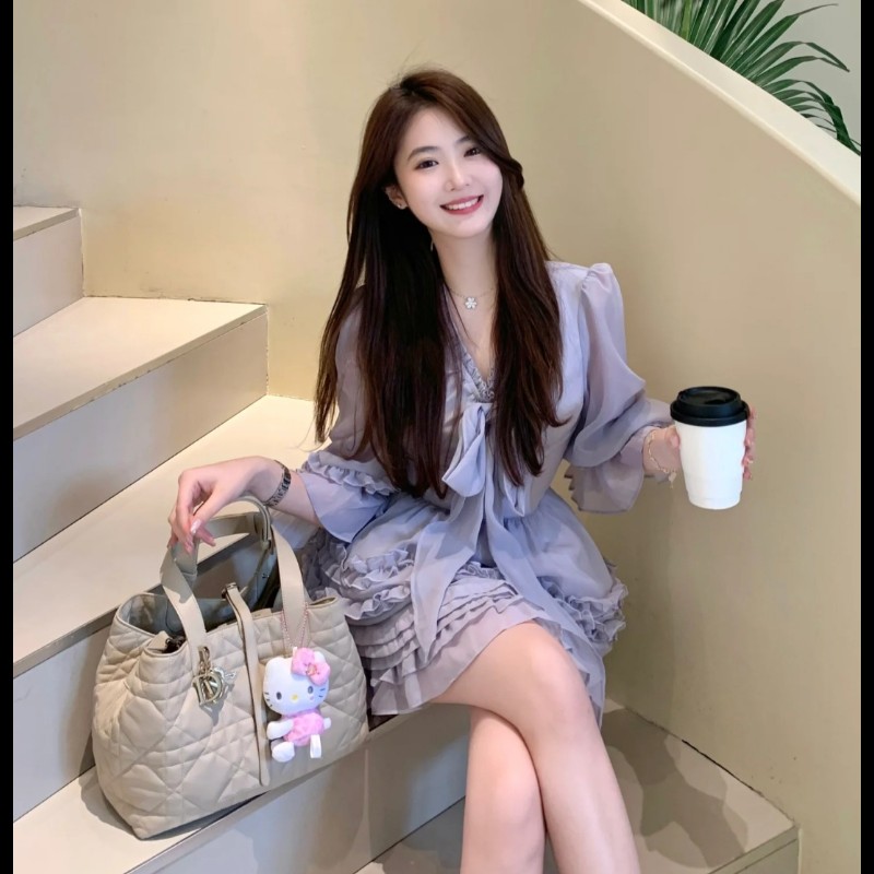 Dior 迪奧 Toujours 中型手提包 奶茶色 
淺駝米色-1