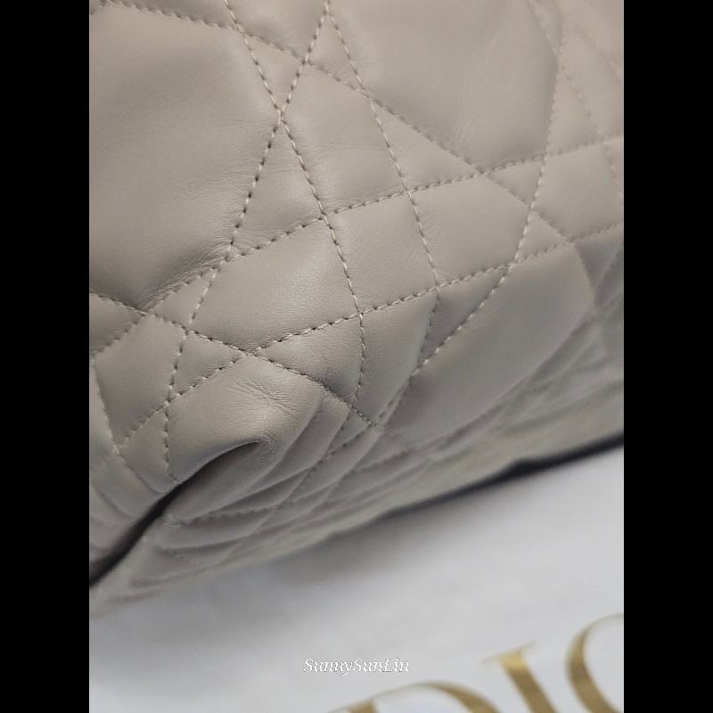 Dior 迪奧 Toujours 中型手提包 奶茶色 
淺駝米色-15