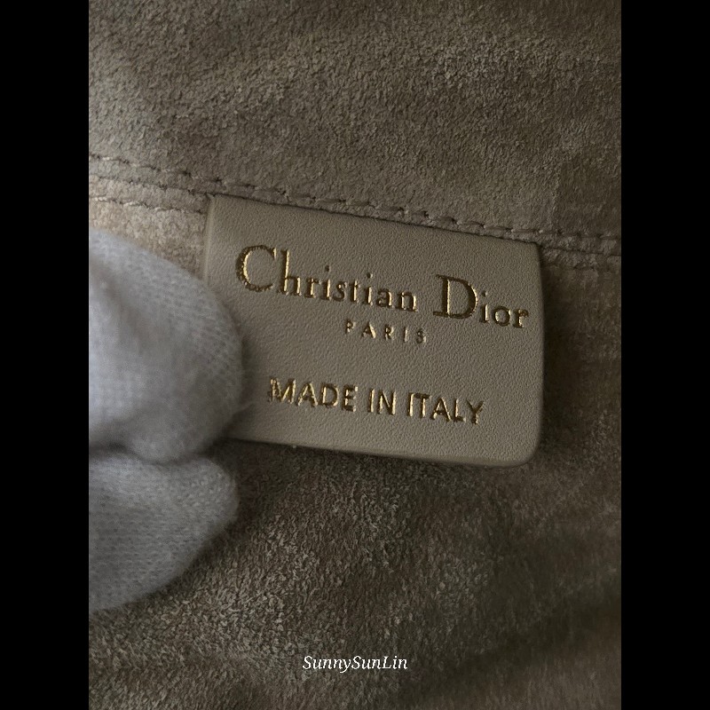 Dior 迪奧 Toujours 中型手提包 奶茶色 
淺駝米色-38