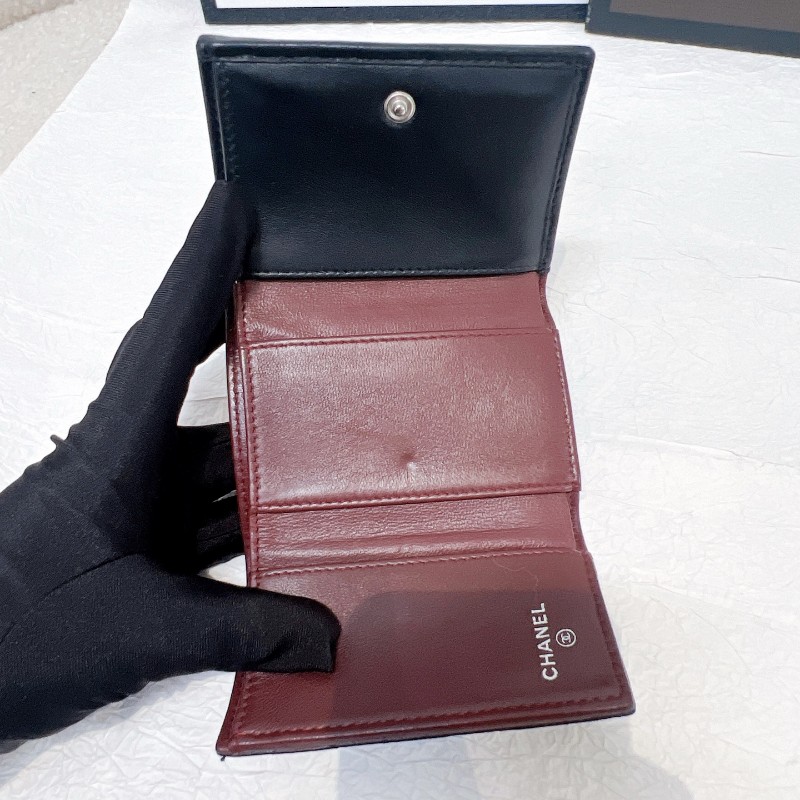 Chanel 黑色卡包 銀扣設計 經典菱格紋 三折短夾-7