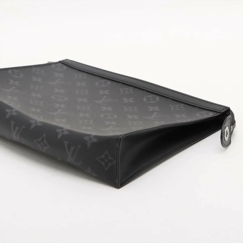 路易威登 Monogram Eclipse Pochette Voyage MM M61692 男士真皮第二隻包-2