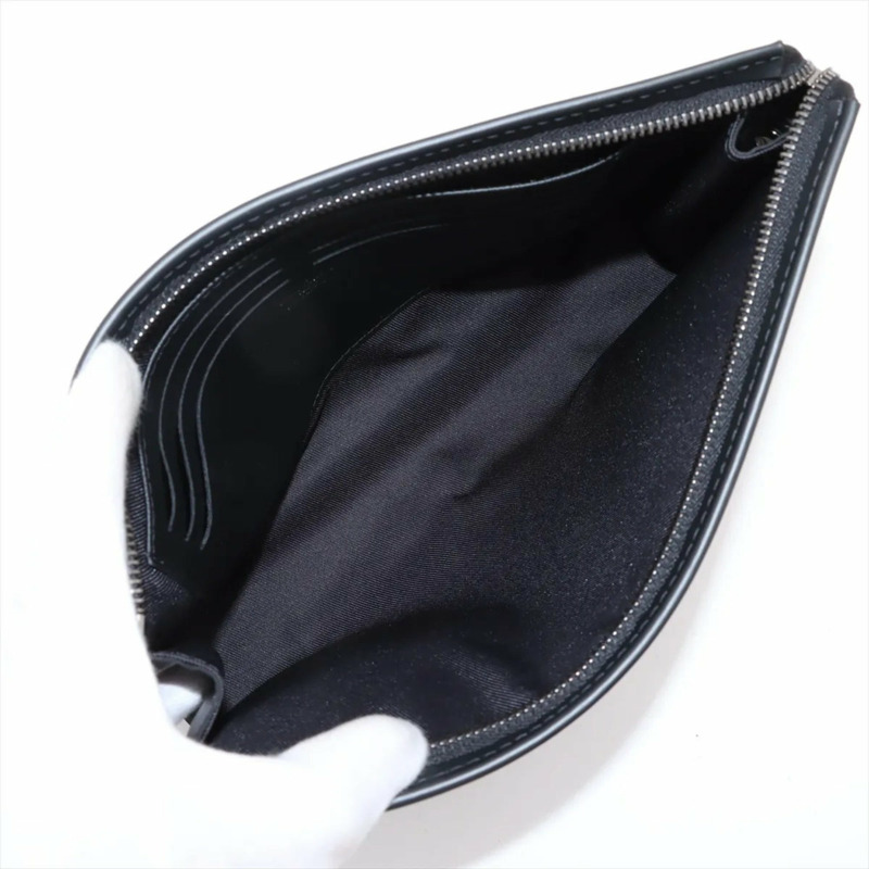 路易威登 Monogram Eclipse Pochette Voyage MM M61692 男士真皮第二隻包-4