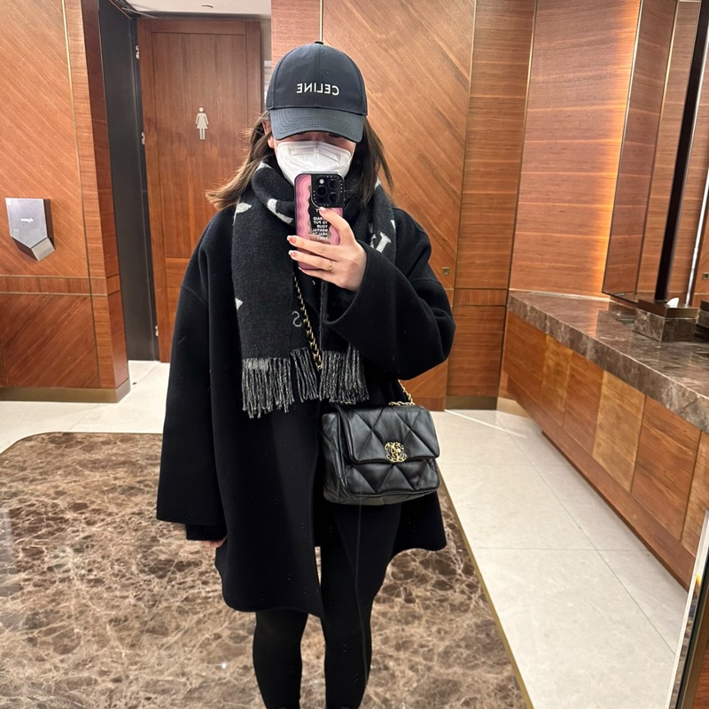 Chanel 19小號黑金-29