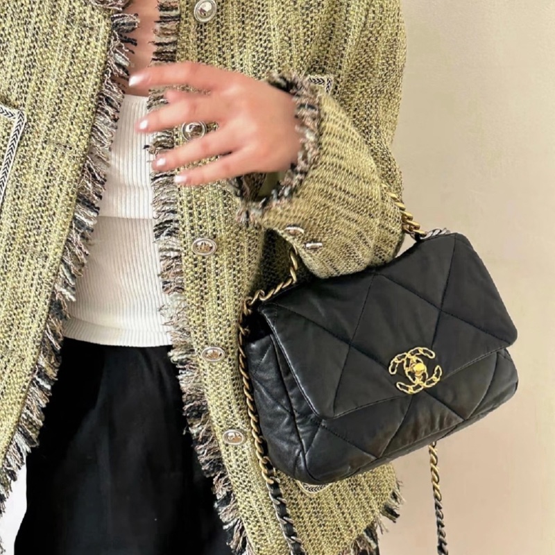 Chanel 19小號黑金-32