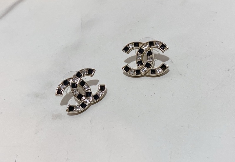Chanel 黑白格子造型耳飾-0