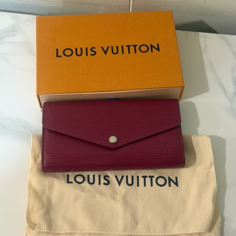 全配❤️ lv #水波紋 #牛皮 #長夾 #玫紅色