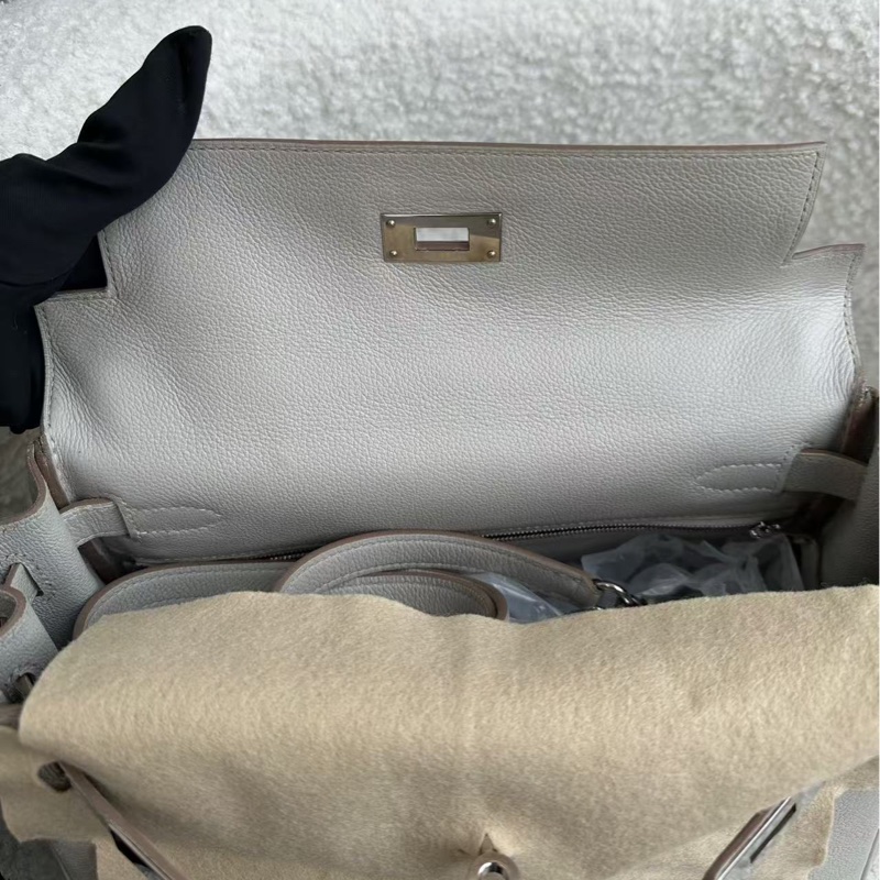 大全配🈶21年購證❤️ 愛馬仕 #kelly28 #珍珠灰 #銀釦 #凱莉28 K28-18