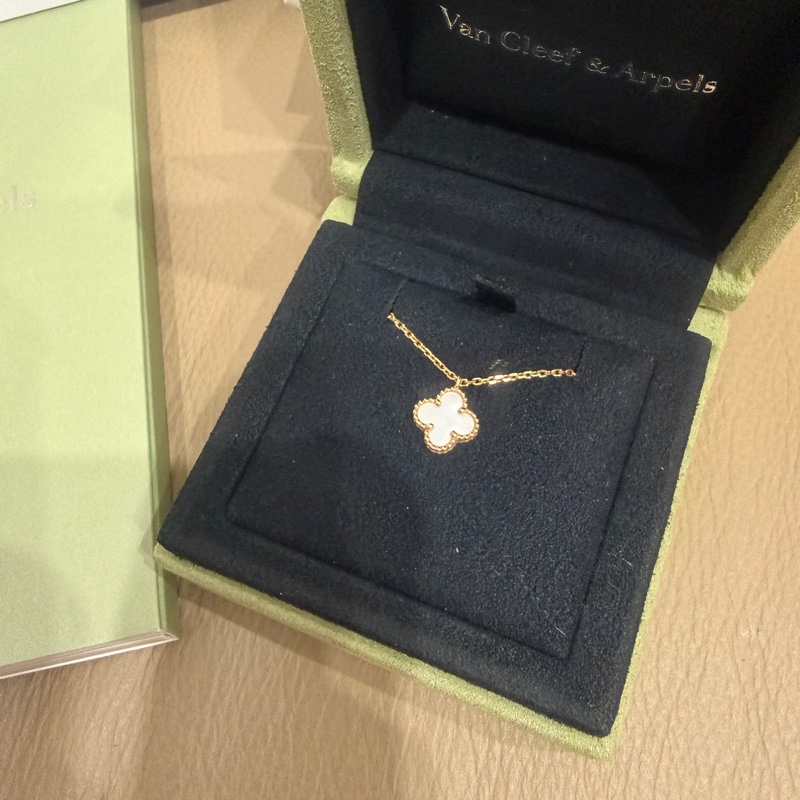 🈶盒子❤️ vca #梵克雅寶 Alhambra #白貝母 #小白花 #項鍊-15