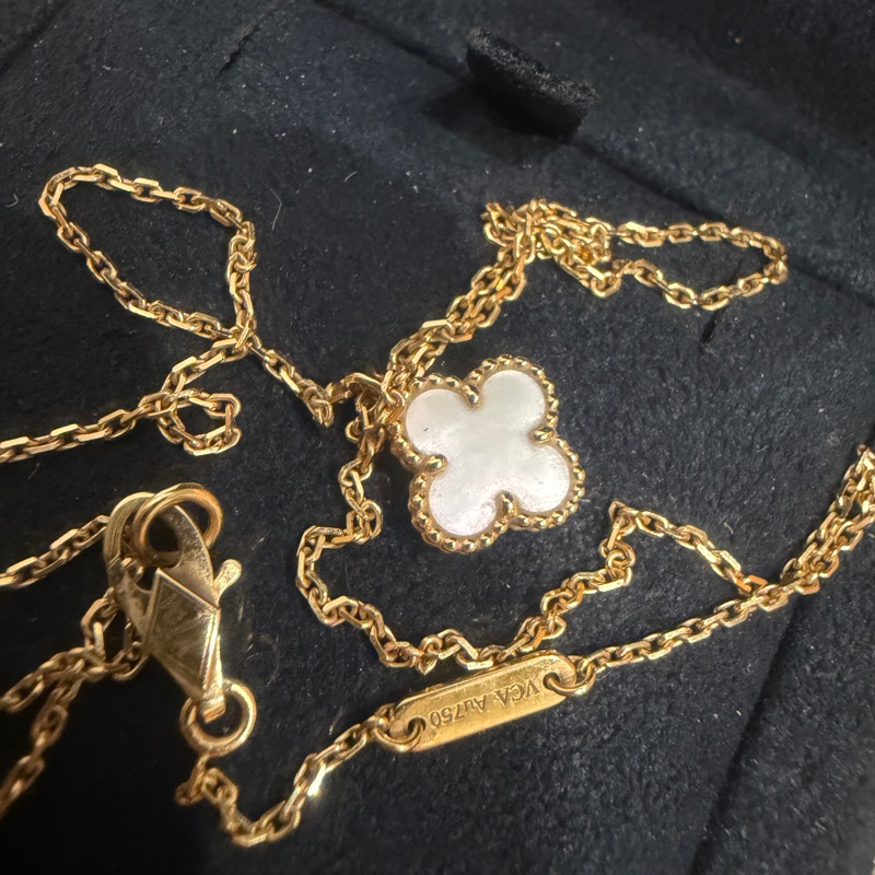 🈶盒子+23年保卡❤️ vca #梵克雅寶 Alhambra #白貝母 #小白花 #項鍊-11