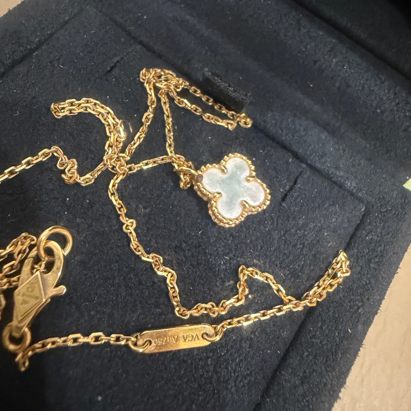 🈶盒子+23年保卡❤️ vca #梵克雅寶 Alhambra #白貝母 #小白花 #項鍊-13