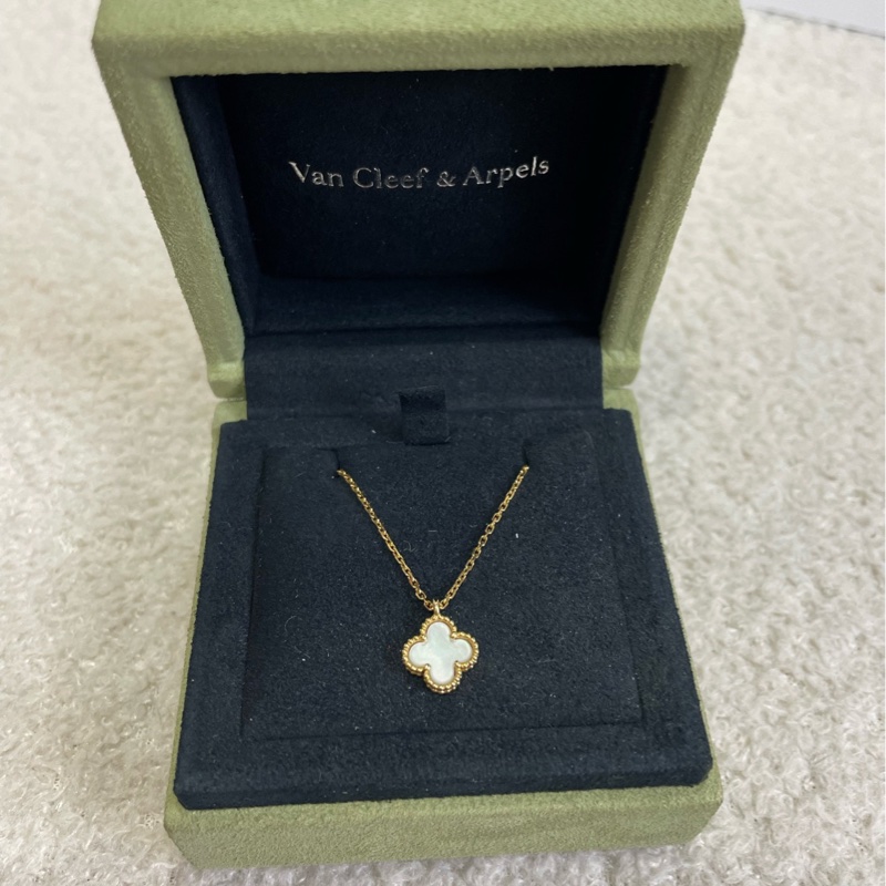 🈶盒子❤️ vca #梵克雅寶 Alhambra #白貝母 #小白花 #項鍊-10