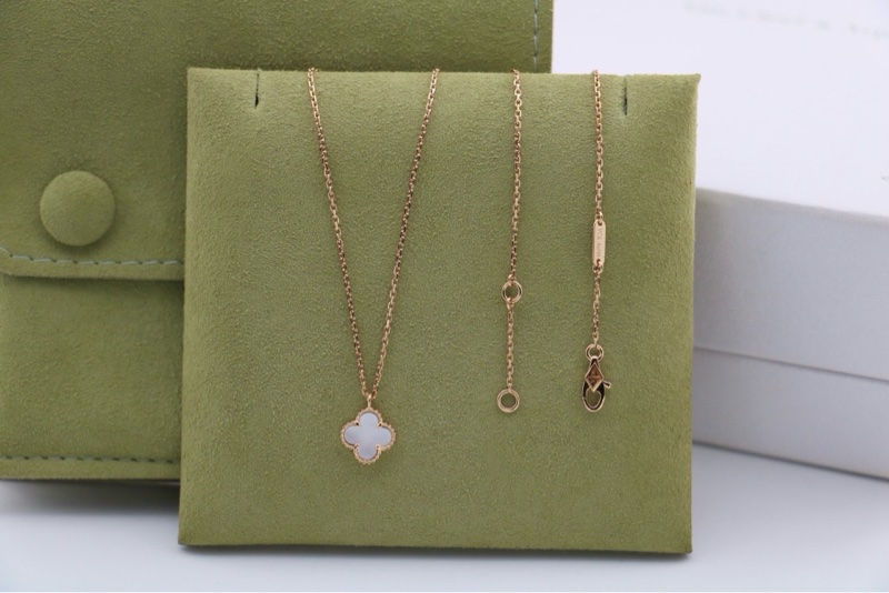 🈶盒子❤️ vca #梵克雅寶 Alhambra #白貝母 #小白花 #項鍊-13