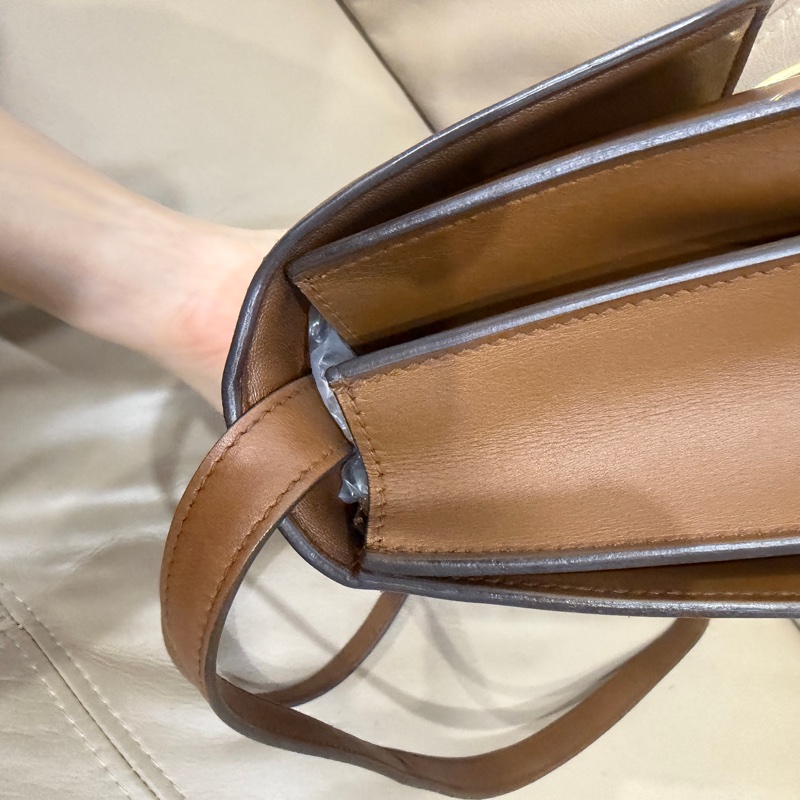 99新🈶購證❤️ #celine #焦糖色 #teen #box #豆腐包 中號-22