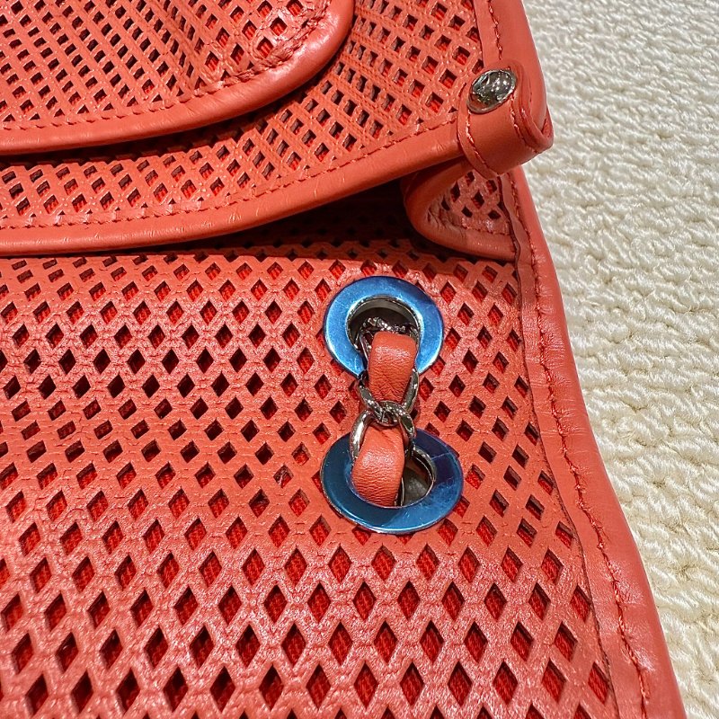 CHANEL - 珊瑚橘簍空up in the air手提斜背包-17