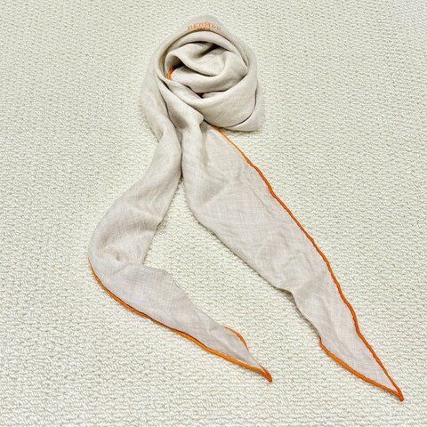 HERMES - 米色拼愛馬仕橘滾邊三角巾