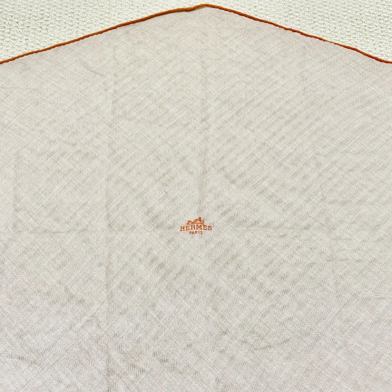 HERMES - 米色拼愛馬仕橘滾邊三角巾-1