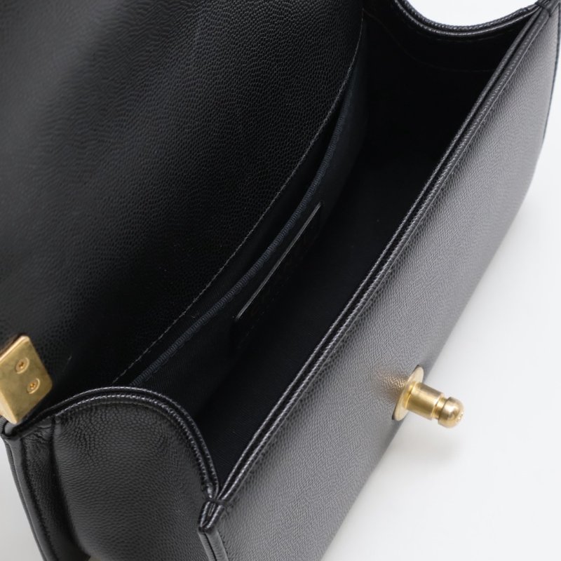 CHANEL Boy20 粒面牛皮口蓋包 - 黑金-2