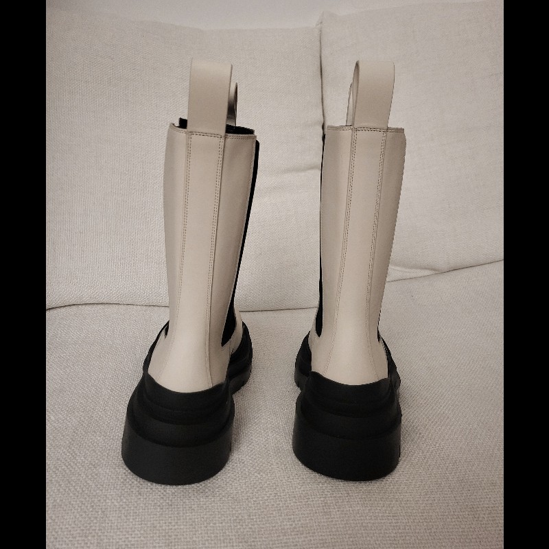 Bottega Veneta BV 白色女款皮革靴子 37.5碼-2