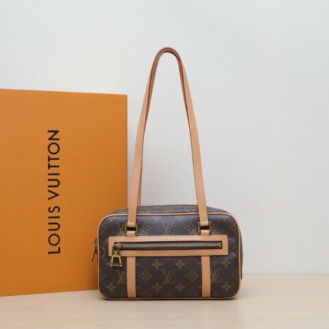 LOUIS VUITTON CITÉ矩形手袋老花PVC金扣晶片肩背包