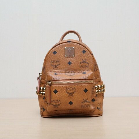 MCM 側邊鉚釘雙肩包超MINI幹邑色牛皮肩背包