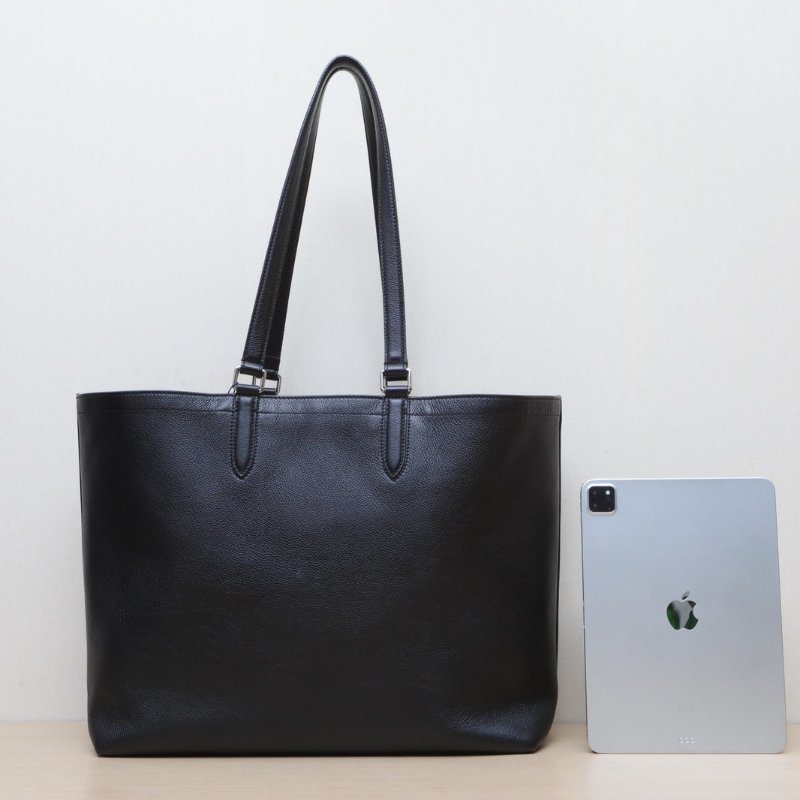 FENDI 黑色牛皮logo浮雕字母手提托特包購物袋肩背包-4