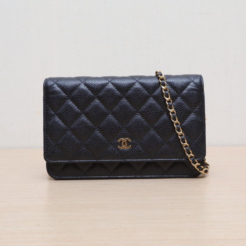 CHANEL CFWOC19黑色荔枝牛皮晶片開金扣肩背包-1