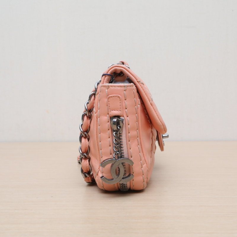 CHANEL 珊瑚粉牛皮11開銀扣CF季節款外縫線大菱格口蓋包肩背包-3