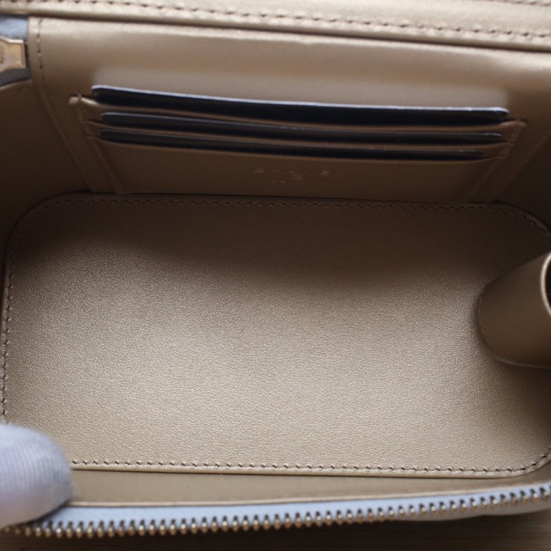 CHANEL 長盒子化妝包帶鏡子16.5淺藍色羊皮鐳射標金扣金球調節扣肩帶肩背包-3