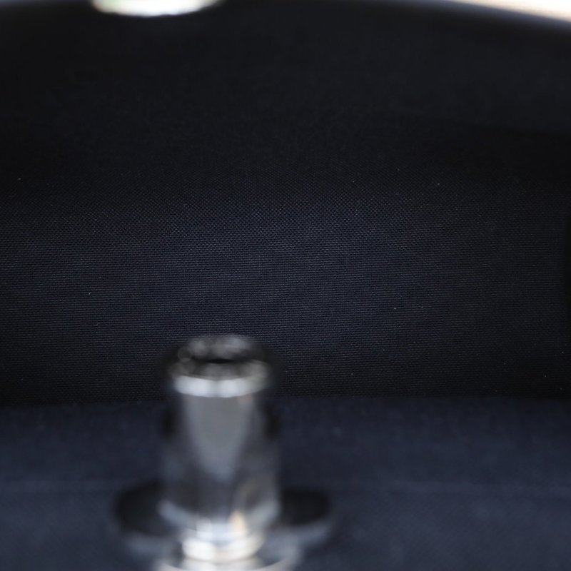 HERMES Herbag3189黑色帆布D刻銀扣肩背包-4