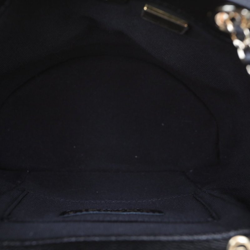 CHANEL 25PDuma抽繩口蓋雙肩包雙口袋小號18黑色牛皮晶片開金扣肩背包-3