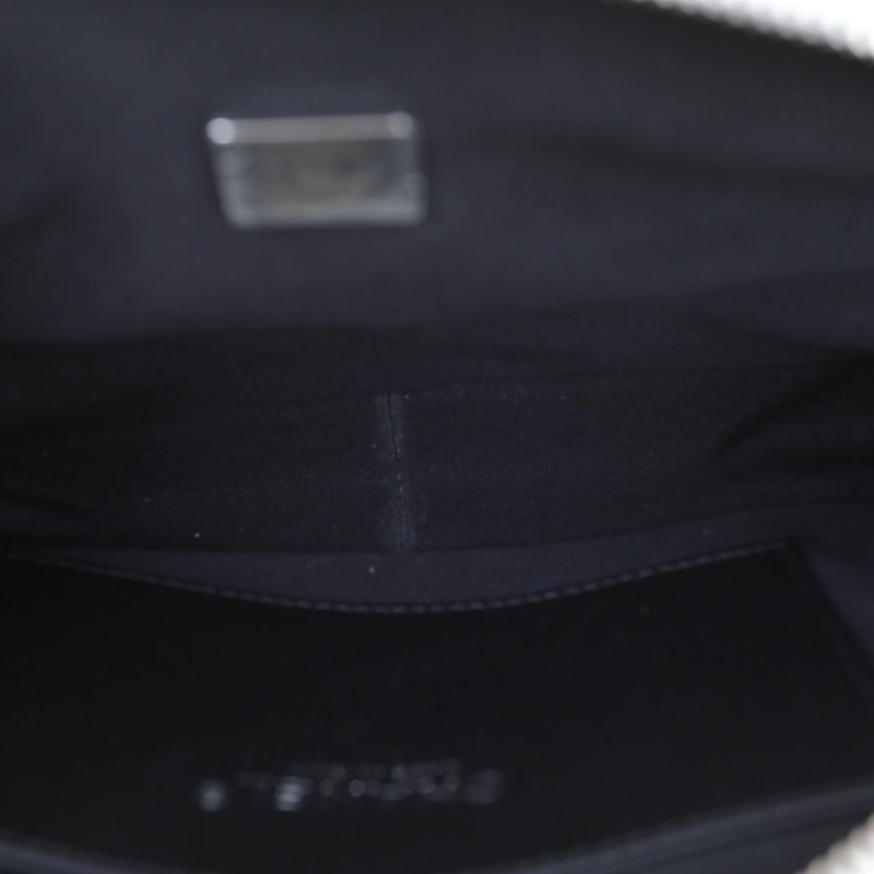 CHANEL 銀色牛皮晶片開銀扣24C太空銀雙肩包19肩背包-2