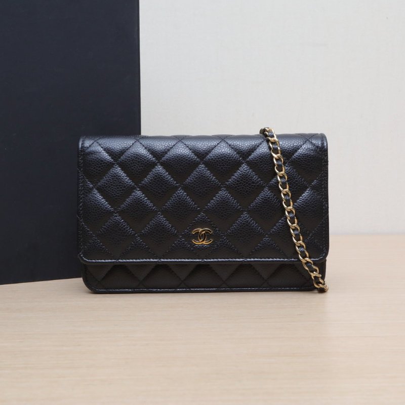 CHANEL CFWOC19黑色荔枝牛皮晶片開金扣肩背包-0