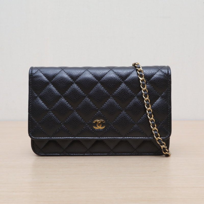 CHANEL CFWOC19黑色荔枝牛皮晶片開金扣肩背包-1